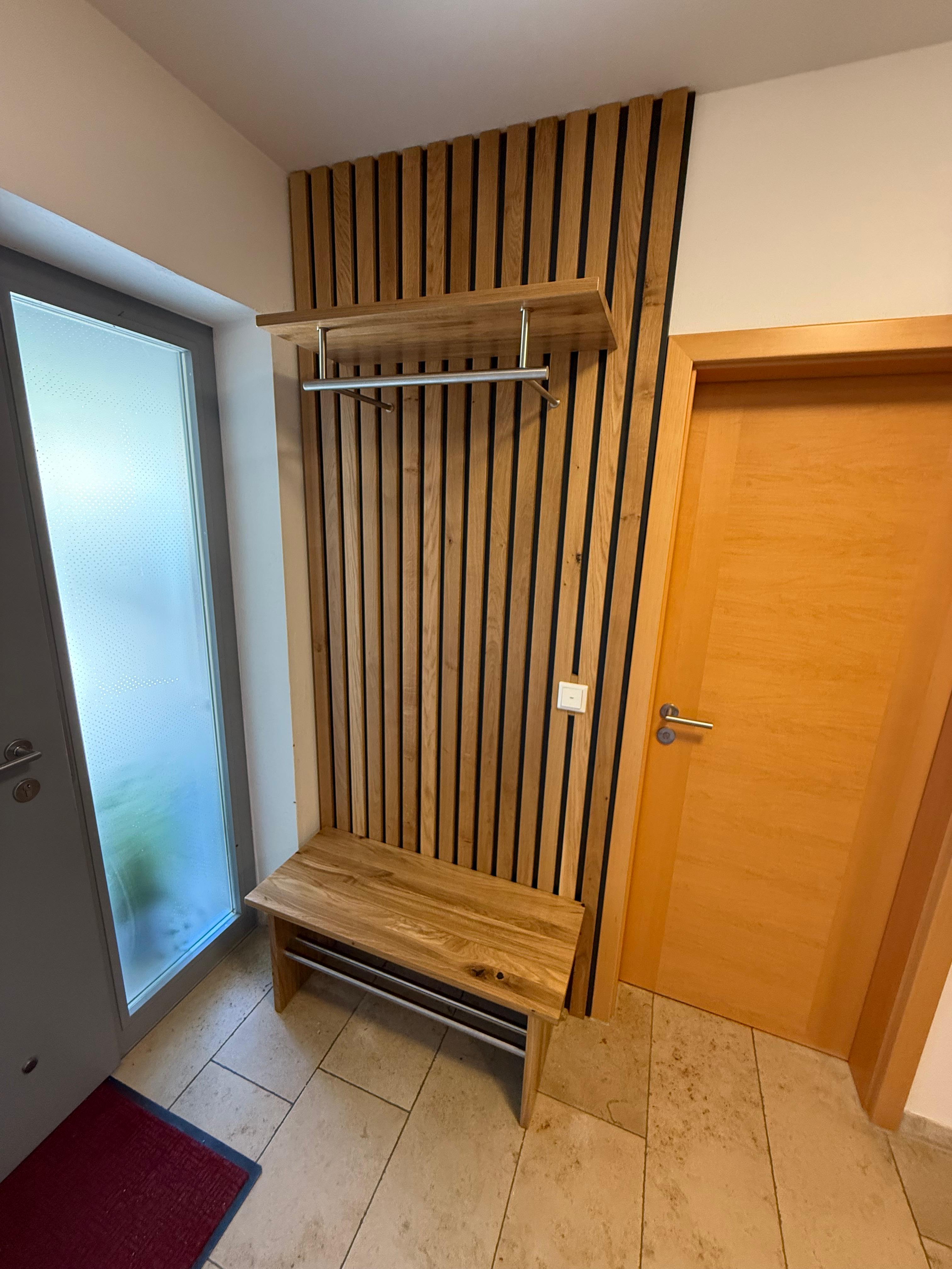 Garderobe nach Maß 2 – Schreinerei Siegert